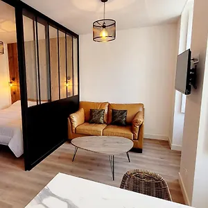 Studio Neuf De Designer Bien Agence En Plein Centre De Appartement